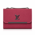 Textured Flap Chain Shoulder Bag